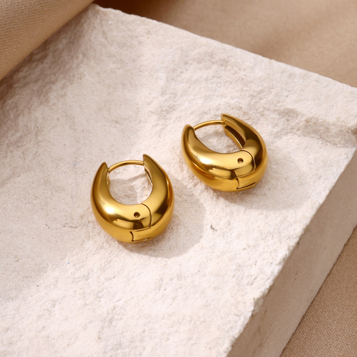 Vintage Small Oval Hoop Earrin - Vintage Fashion Ideas 评论和价格