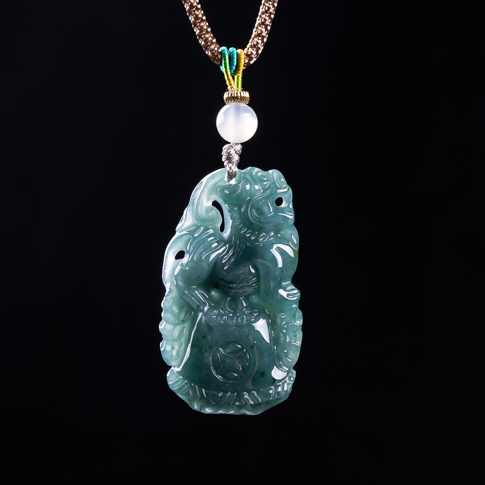 Burmese Jadeite Pixiu Pendant  - Usa Vintage Fashion 评论和价格