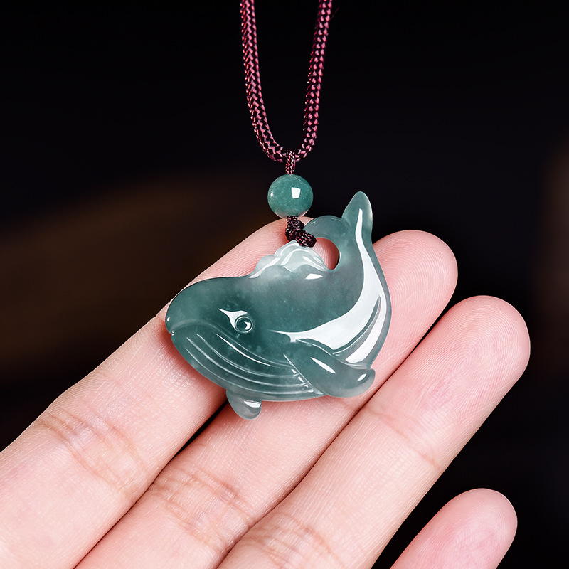 Natural Burmese Jadeite Whale  - Vintage Fashion Necklace 评论和价格